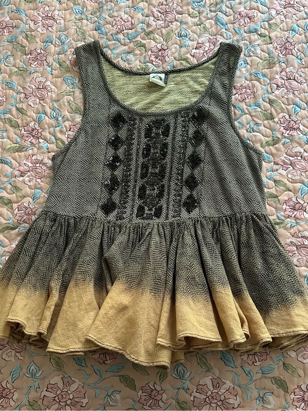 Anthropologie Akemi + Kin Black & Tan Ombre Boho Sequin Ruffle Women’s Top